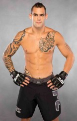 SANTIAGO PONZINIBBIO SE LESIONA Y NO PELEARÁ EN UFC 175: WEIDMAN vs MACHIDA